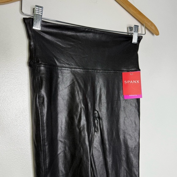 Spanx Black Faux Leather Leggings NWT Size Small 4/6 - Picture 5 of 7